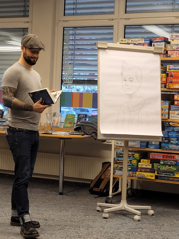 B__cherei LESUNG Falk ZAPF Holzapfel f__r Mittelschule B Lesung UND Illustration11-10-2022 _2_.jpg