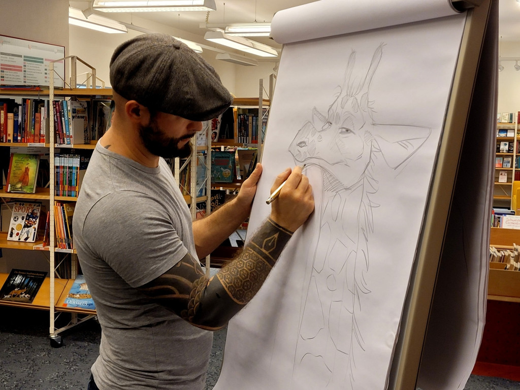 B__cherei LESUNG Falk ZAPF Holzapfel f__r Mittelschule B Lesung UND Illustration11-10-2022 _14_.jpg