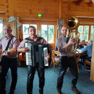 Nüziger Seniorenbund beim Oktoberfest am Muttersber