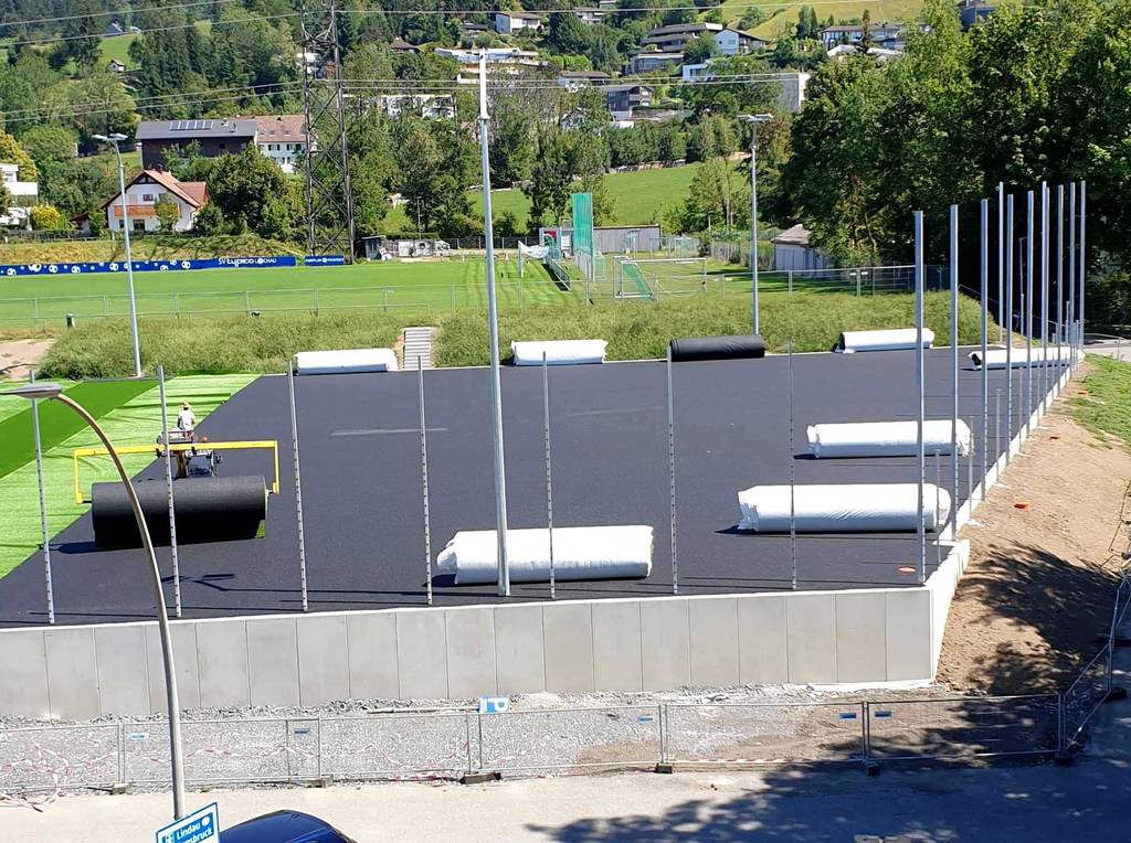 Lochau Kunstrasenplatz NEU B Bauarbeiten BF 28-08-2022 _1_.jpg