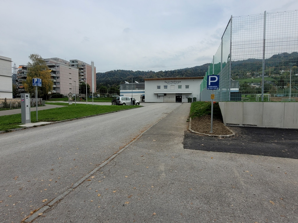 Lochau Kunstrasenplatz NEU C UMFELD Vorplatz 14-10-2022 _2_.jpg