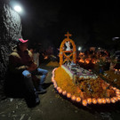2022-11-02T075031Z_1357366342_RC2DDX9V8NBB_RTRMADP_3_MEXICO-DAYOFTHEDEAD-CEMETERIES.JPG