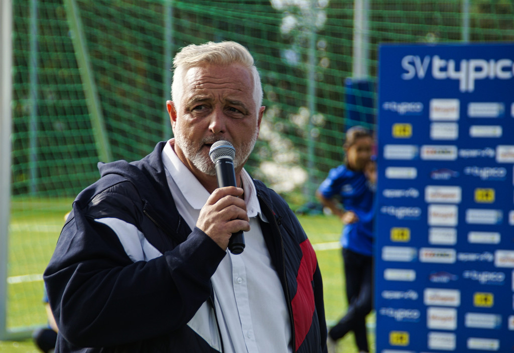 Fu__ball SVL KUNSTRASENPLATZ Er__ffnung offiziell FOTO OBEXER 26-10-2022 _29_.jpg