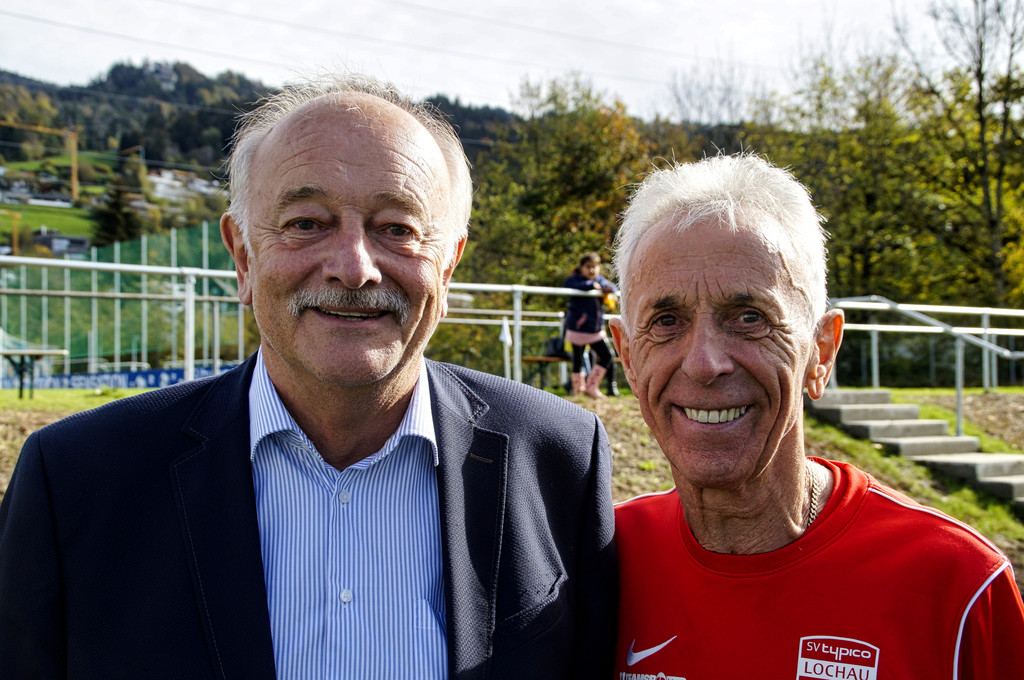 Fu__ball SVL KUNSTRASENPLATZ Er__ffnung offiziell FOTO OBEXER 26-10-2022 _26_.jpg