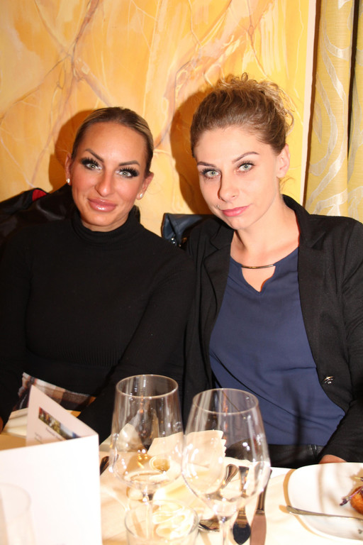 IMG_8225 Stefanie und Renata a.jpg