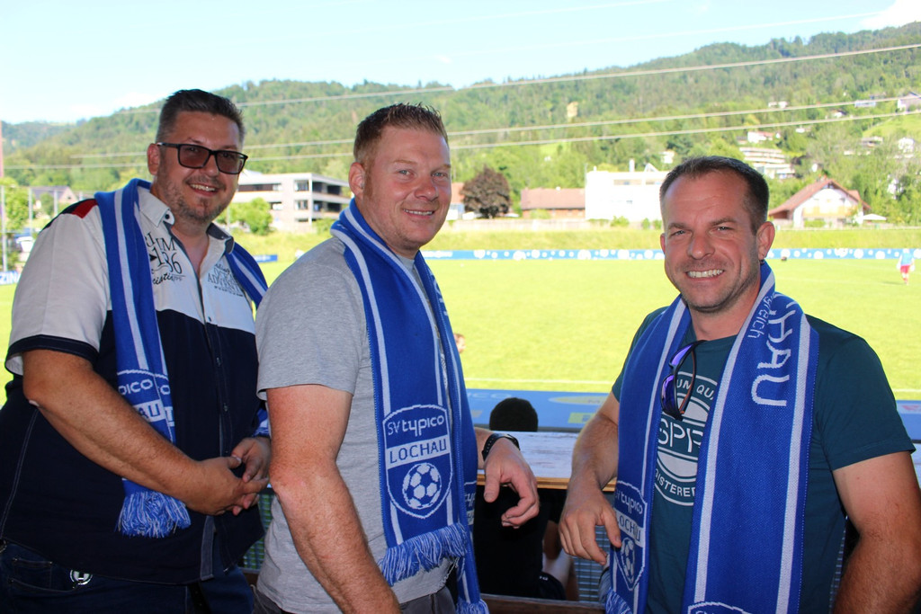 Lochau Fu__ball Neu SVL gegen FC LUSTENAU Symbolfotos TERMIN November 2022 VOR _4_.JPG