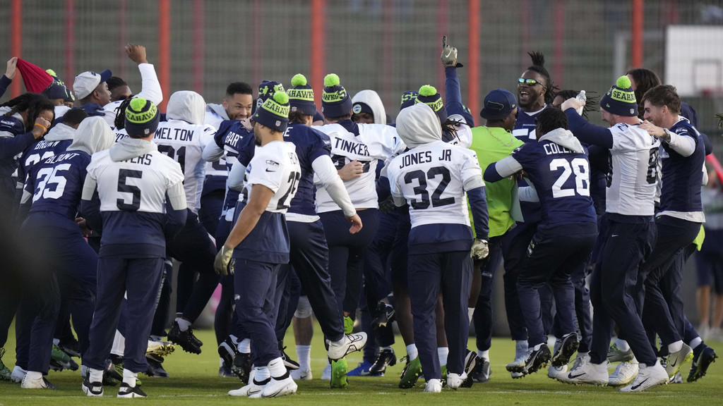 Germany_Seahawks_Football_93977.jpg