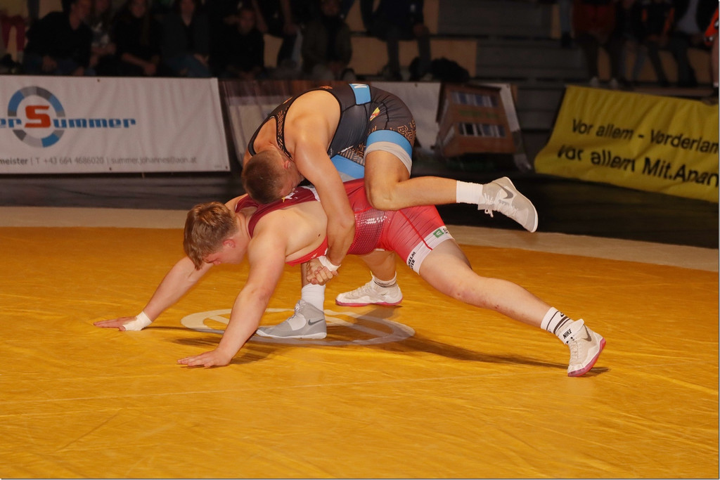 junger vs staudacher 1.jpg