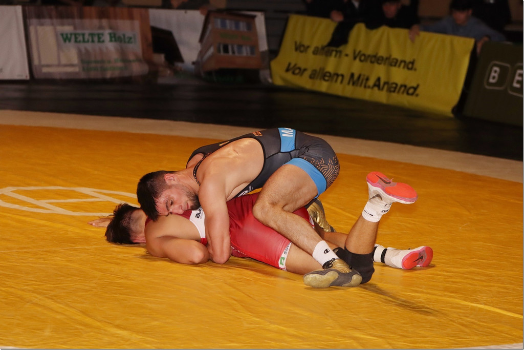 laurin hartmann vs isajev 5.jpg