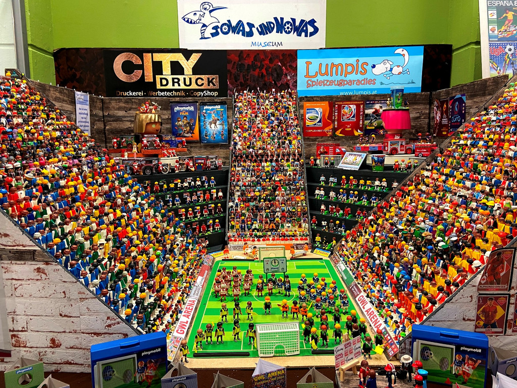 Prenner GWL Arena 2022 Ausstellung zur WM in Katar C Stadion 12-11-2022 _6_.jpg