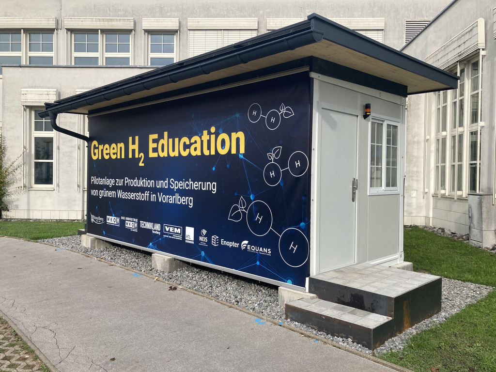 Tag der offenen T__r_Green H2_Education_Container_1.JPG