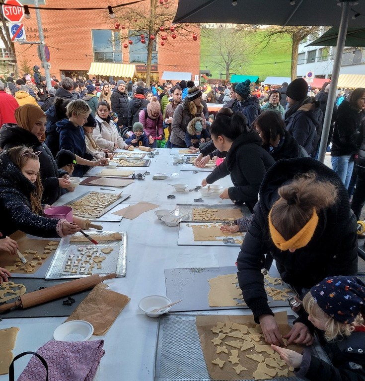 Weihnachtsmarkt  Gemeinde C ST__NDLE plus PERSONEN 27-11-2022 _10_.jpg