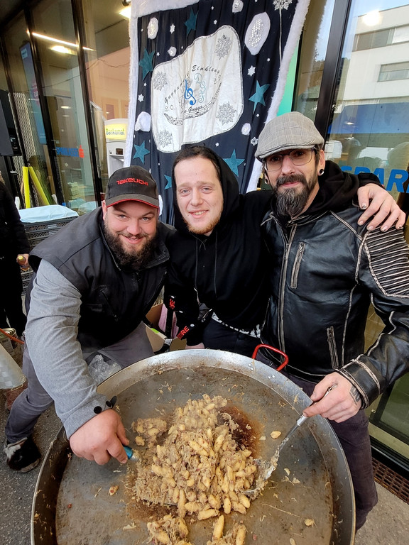 Weihnachtsmarkt  Gemeinde C ST__NDLE plus PERSONEN 27-11-2022 _6_.jpg