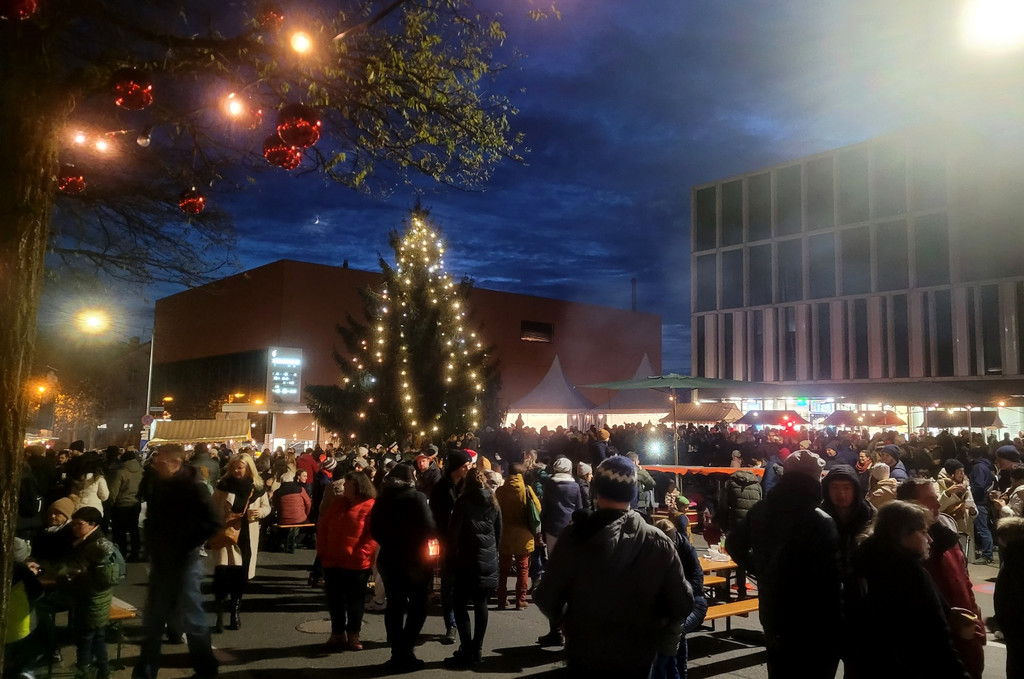 Weihnachtsmarkt  Gemeinde B ANSICHTEN gesamt 27-11-2022 _1_.jpg