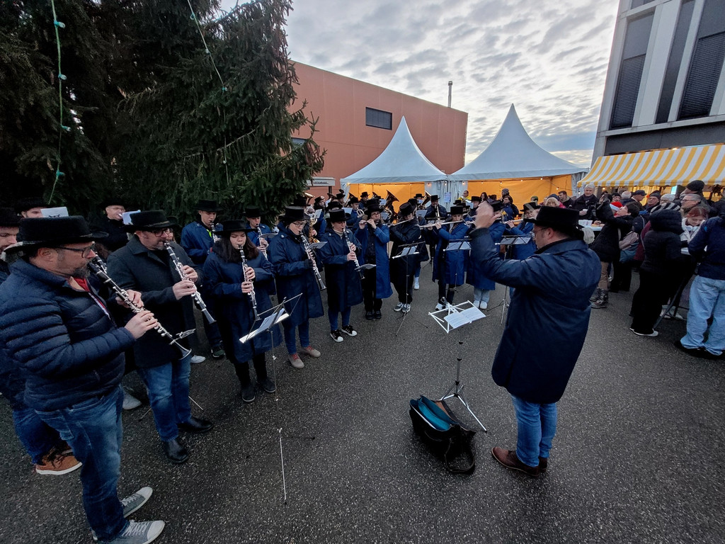 Weihnachtsmarkt  Gemeinde C ST__NDLE plus PERSONEN 27-11-2022 _21_.jpg