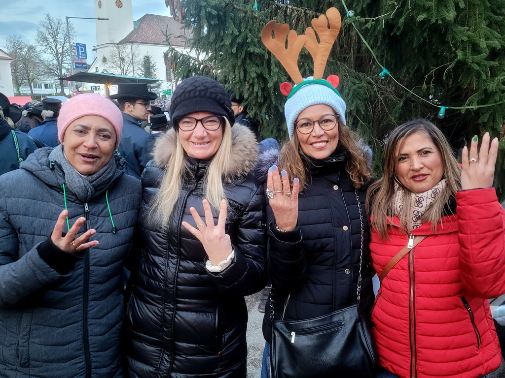 Weihnachtsmarkt  Gemeinde C ST__NDLE plus PERSONEN 27-11-2022 _24_.jpg