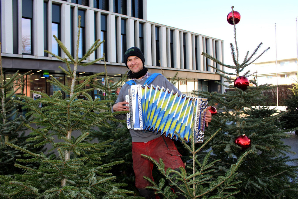 Lochau Zu__ner CHRISTBAUMVERKAUF Advent Dezember 2022 _2_ HARALD.JPG