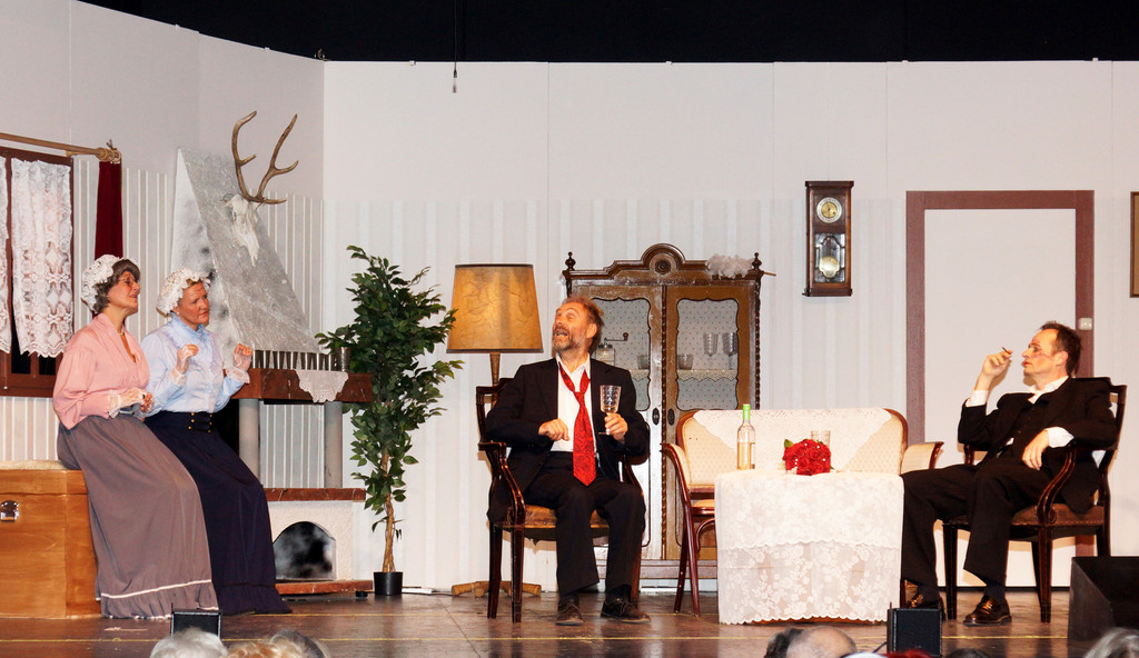 Theater _9_.jpg