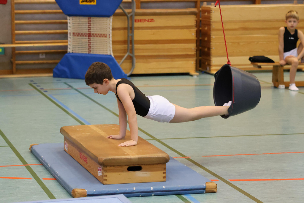 22-12-08 Nirkolausturnen Nachmittag Teil 1 303.jpg