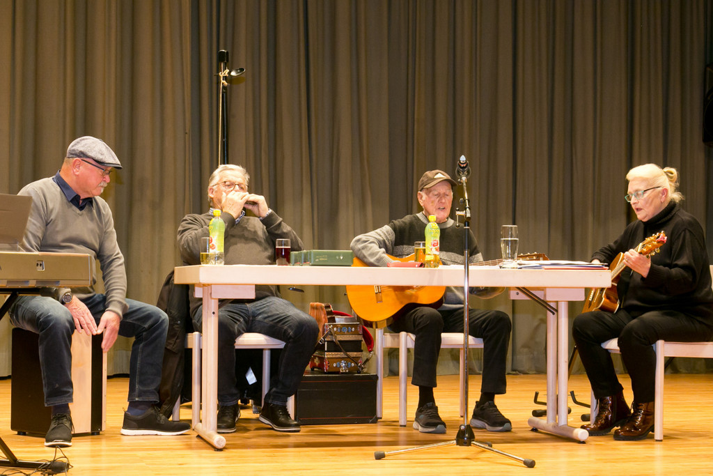 09-SeniorenWeihnachtsfeier050.JPG