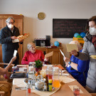 20221219_Weihnachtskartenaktion Jesuheim-18.jpg