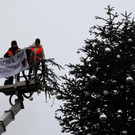 2022-12-21T083954Z_775204179_RC28AY910ZF9_RTRMADP_3_CLIMATE-CHANGE-GERMANY-PROTESTS _1_.JPG
