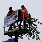 2022-12-21T085928Z_2117026334_RC28AY9X8D2E_RTRMADP_3_CLIMATE-CHANGE-GERMANY-PROTESTS _1_.JPG
