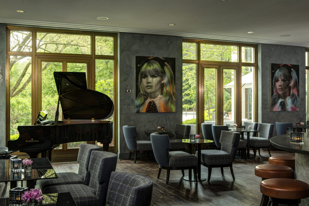 Kopie_von_Sophias_at_The_Charles_Hotel_6580_JG_May_17-JPG.jpg