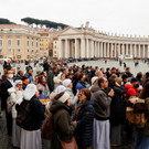 2023-01-02T081257Z_2122869434_RC28IY9QWQ39_RTRMADP_3_POPE-BENEDICT-COFFIN.JPG