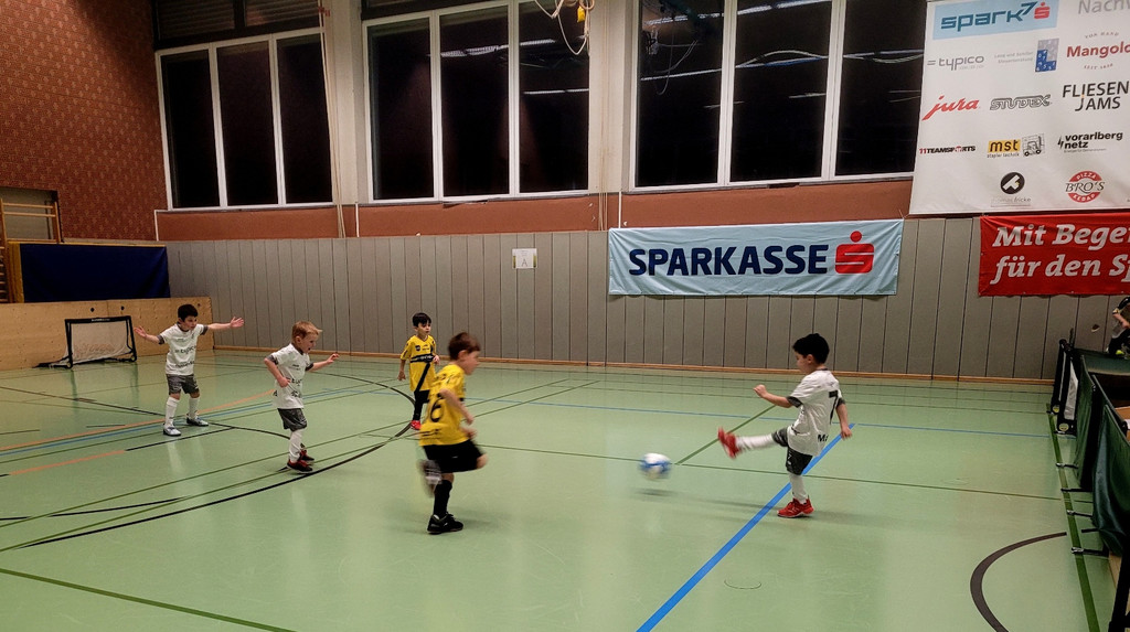 U7 Fu__ball Nachwuchs HALLE U7 TURNIER A SIEGEREHRUNG 17-12-2022 _15_.jpg