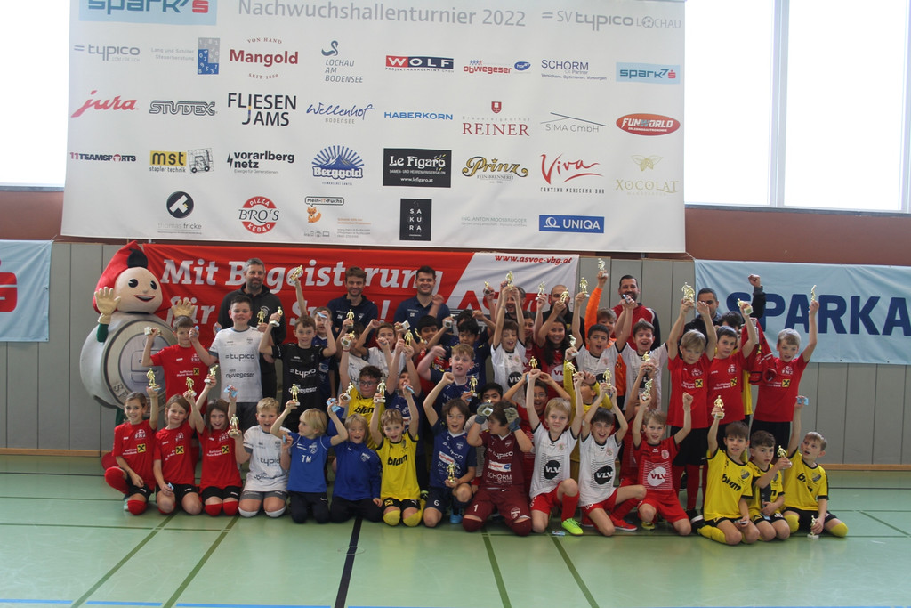 U10 SV Lochau Gruppenfoto.JPG
