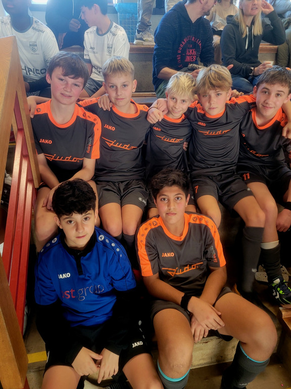 U14 Fu__ball Nachwuchs HALLE U14 TURNIER A SIEGEREHRUNG 18-12-2022 _15_.jpg