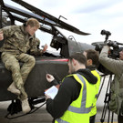Harry im Afghanistan-Einsatz 2012 als Pilot eines Kampfhubschraubers