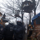 2023-01-11T111936Z_962452947_RC27OY9QY6FJ_RTRMADP_3_CLIMATE-CHANGE-GERMANY-PROTEST.JPG