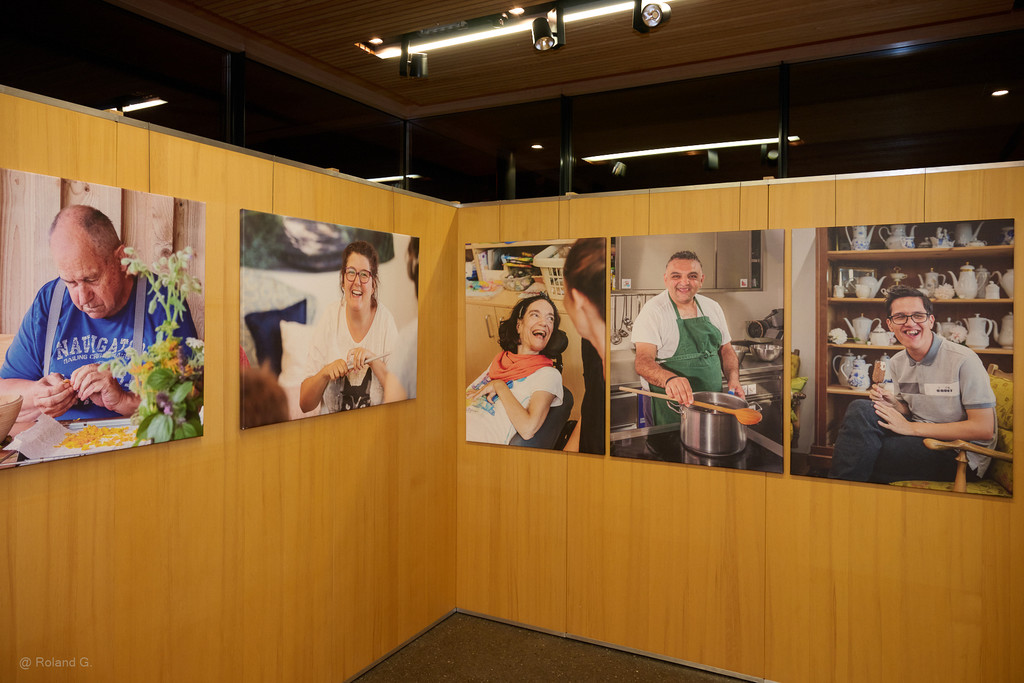 Vernissage_20230120_EGG_Raiffeisen_Lebenshilfe_RGZ5598_LK1800.jpg