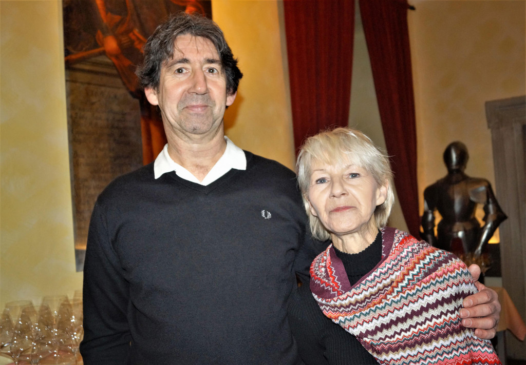 Elisabeth und Harals Federl sind Stammg__ste bei den ausgezeichneten Weinverkostungen im Palast.JPG