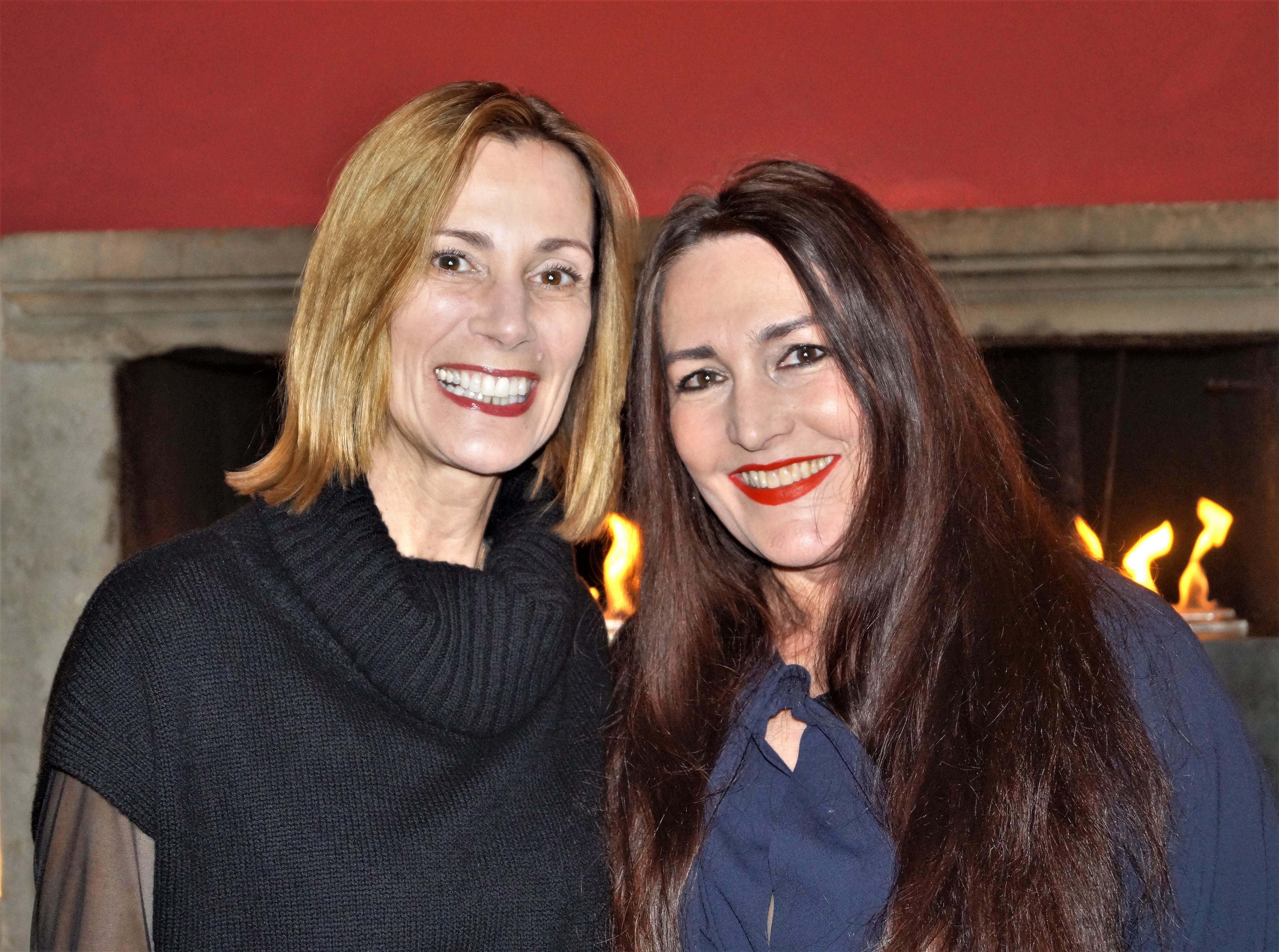 Gertraud Egger und Maria Nussbaumer hatten sichtlich Spass.JPG