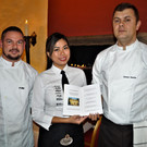 Gesch__ftsf__hrer Phillip Jabornig_ Restaurantleiterin Amina Ocampo und K__chenchef Deriusz Szernis verw__hnten die G__ste.JPG