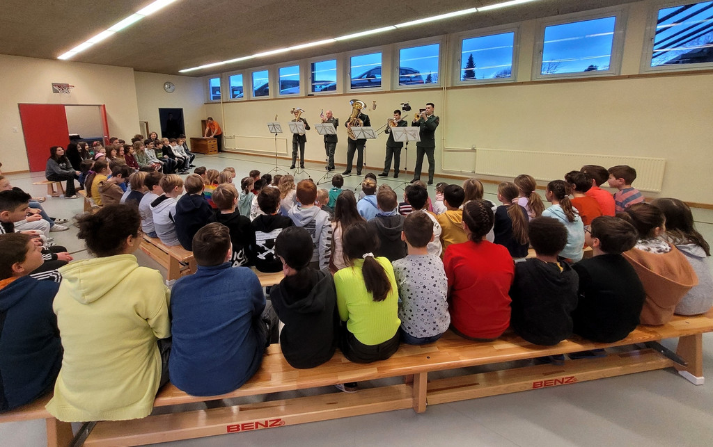 Musikverein NACHWUCHS Werbung mit Milit__rmusik in der Volksschule 19-01-2023 _16_.jpg