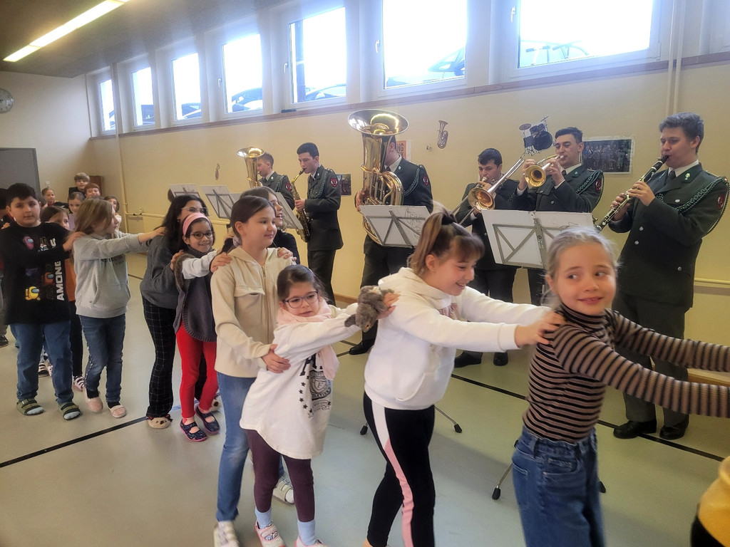 Musikverein NACHWUCHS Werbung mit Milit__rmusik in der Volksschule 19-01-2023 _23_.jpg