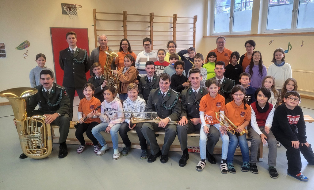 Musikverein NACHWUCHS Werbung mit Milit__rmusik in der Volksschule 19-01-2023 _7_.jpg