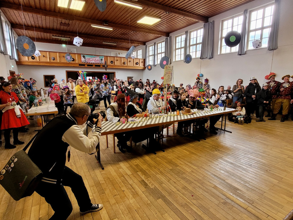 Fasching B__RGERMEISTER Absetzung D OFFIZIELL Festhalle 05-02-2023 _2_.jpg