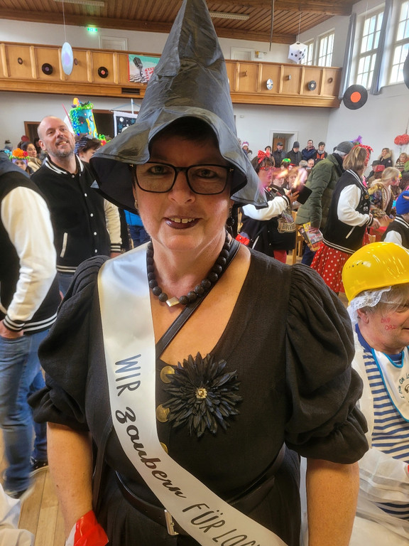 Fasching B__RGERMEISTER Absetzung D OFFIZIELL Festhalle 05-02-2023 _6_.jpg
