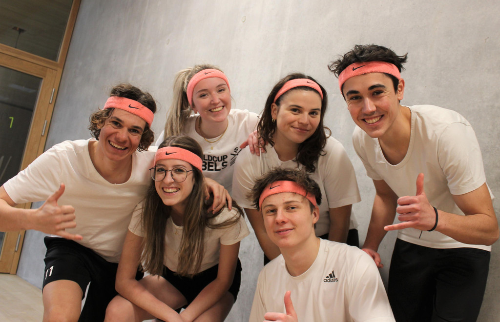 Volleyballteam _Puder Rosa Rangers_.JPG
