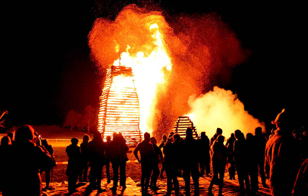 Lochau Funken BERG Abbrennen ANK__NDIGUNG Februar 2023 _1_ DOKU.JPG