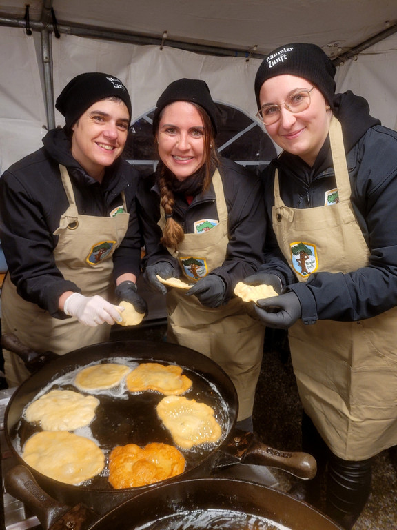 Funken B__UMLE am See E BEWIRTUNG K__chle und W__rscht 25-02-2023 _2_.jpg