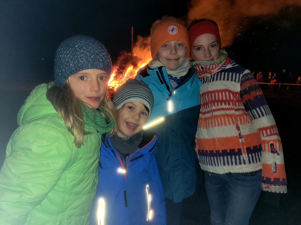 Funken B__UMLE am See C ABBRENNEN Besucher 25-02-2023 _3_.jpg