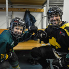 Wer ist geschickter auf dem Eis?