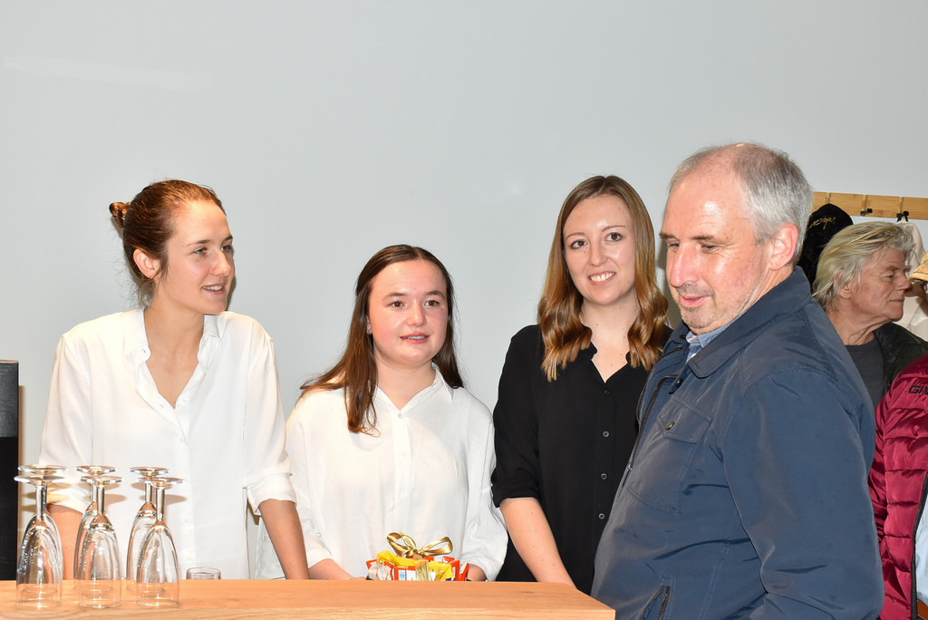 20230310_Er__ffnung H__ratelier_-11.jpg