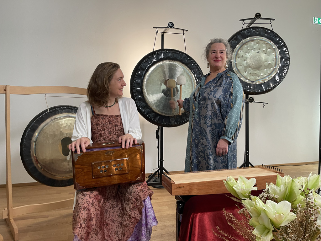 Karin-Amann-Konzert-Gong-sinnlich _13_.JPG